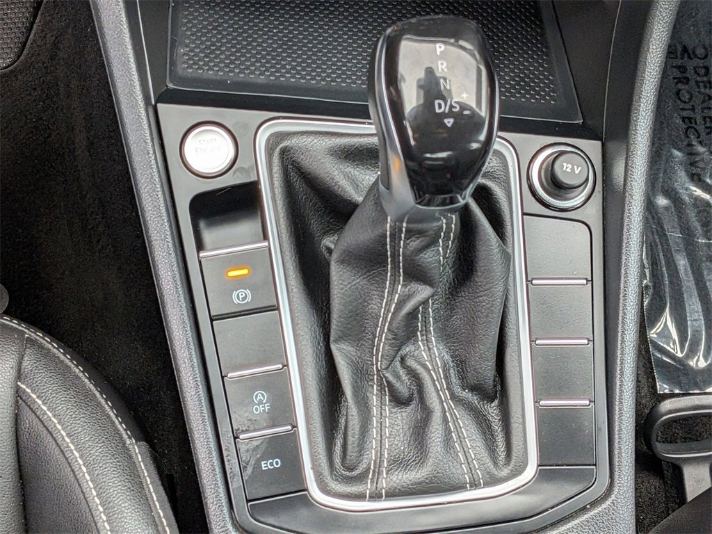 Used 2024 Volkswagen Jetta SE image 24