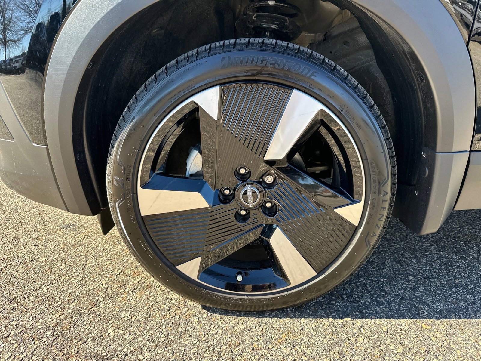 Used 2025 Nissan Kicks SR image 11