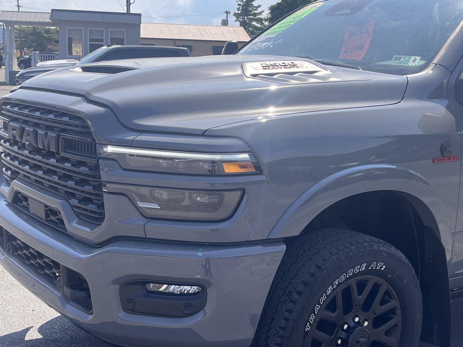 Used 2026 RAM 2500 Limited AWD/4WD image 4