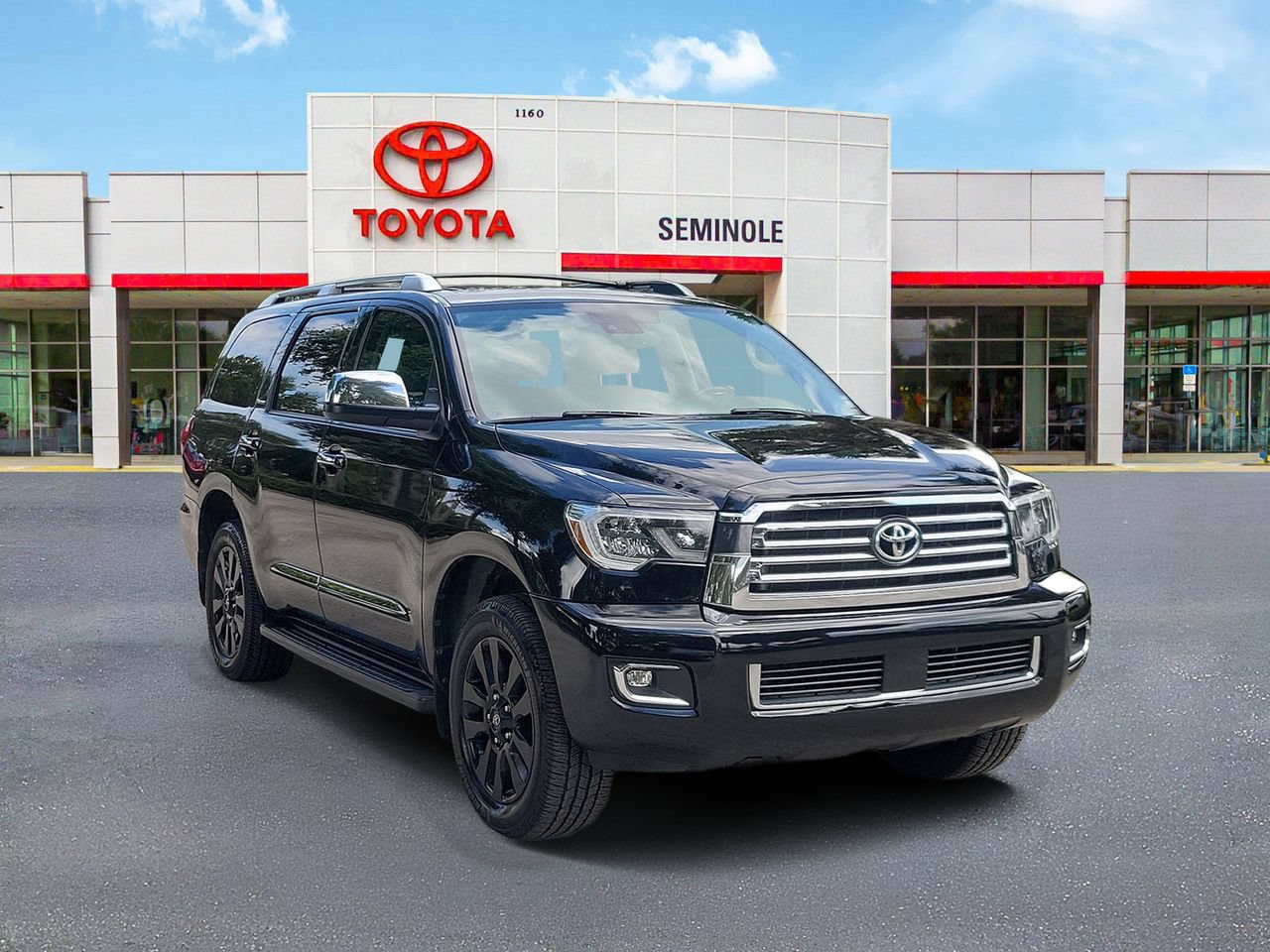 Used 2021 Toyota Sequoia Platinum AWD/4WD image 2