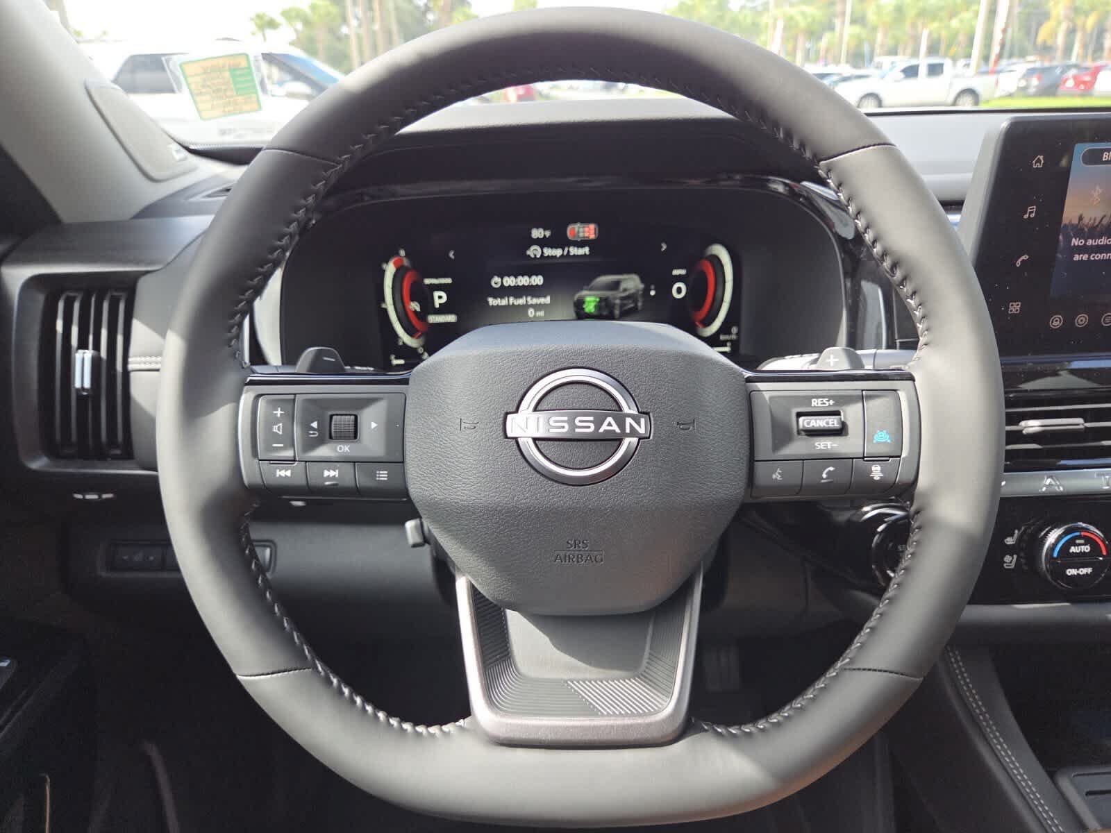 New 2026 Nissan Pathfinder Platinum FWD image 8