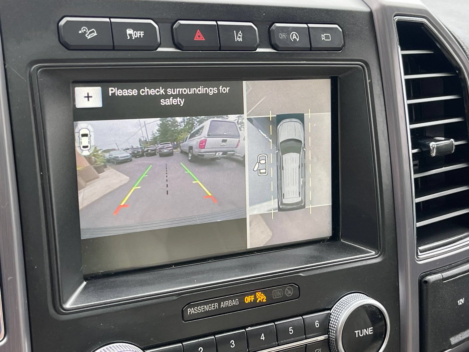 Used 2018 Ford Expedition Max Platinum AWD/4WD image 33