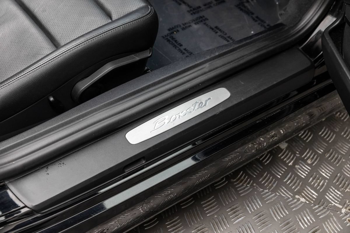 Used 2014 Porsche Boxster RWD image 34