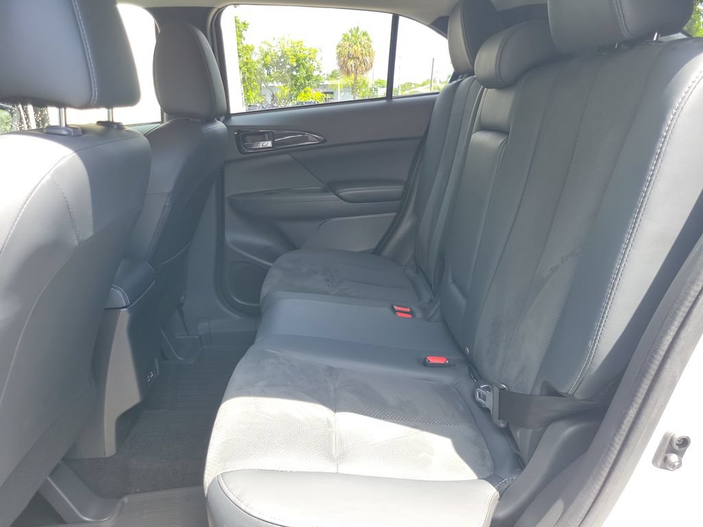Used 2025 Mitsubishi Eclipse Cross SE AWD/4WD image 12