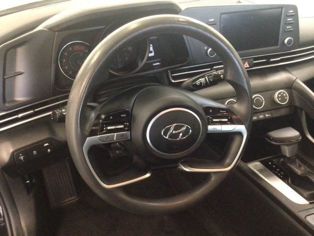 Used 2023 Hyundai Elantra SE FWD image 20