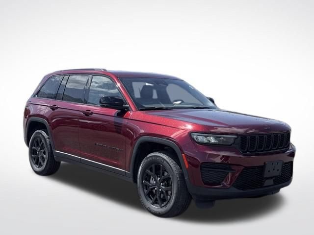 Certified 2025 Jeep Grand Cherokee Altitude AWD/4WD image 5