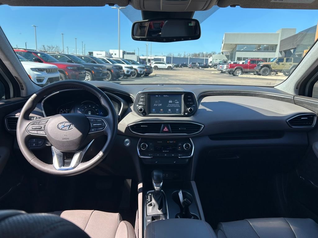 Used 2019 Hyundai Santa Fe Limited image 9