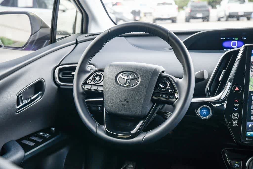 Used 2022 Toyota Prius Prime XLE FWD image 12