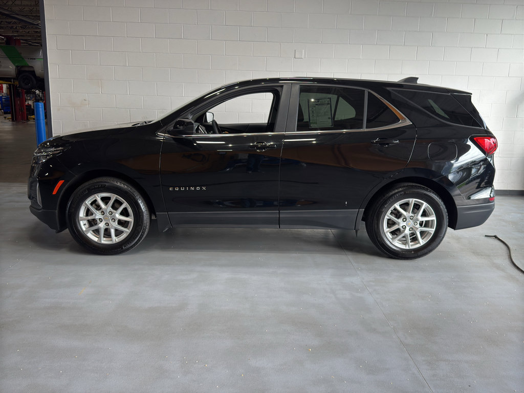 Used 2024 Chevrolet Equinox LT w/ LPO, Floor Liner Package FWD image 2