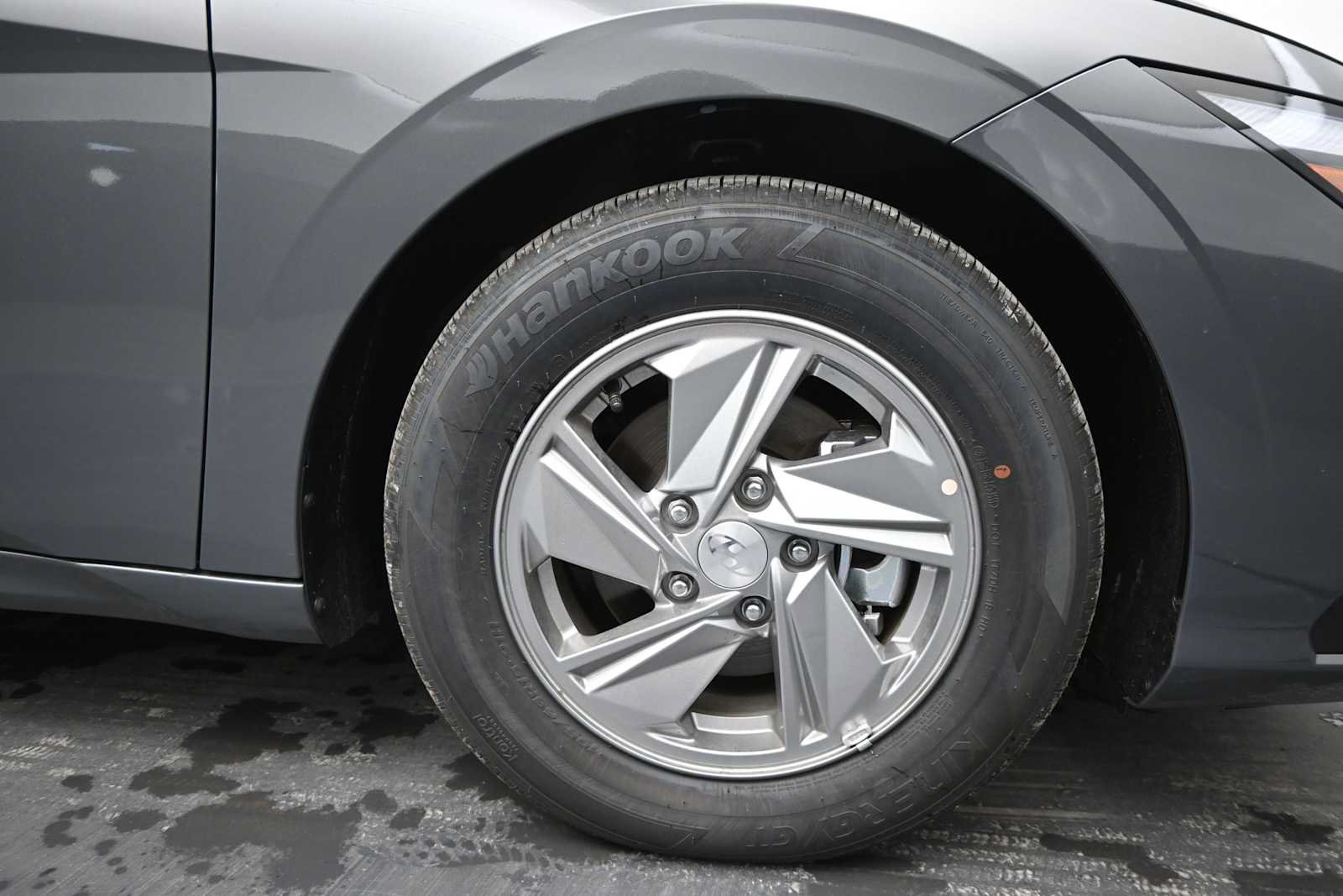 New 2026 Hyundai Elantra SE FWD image 10