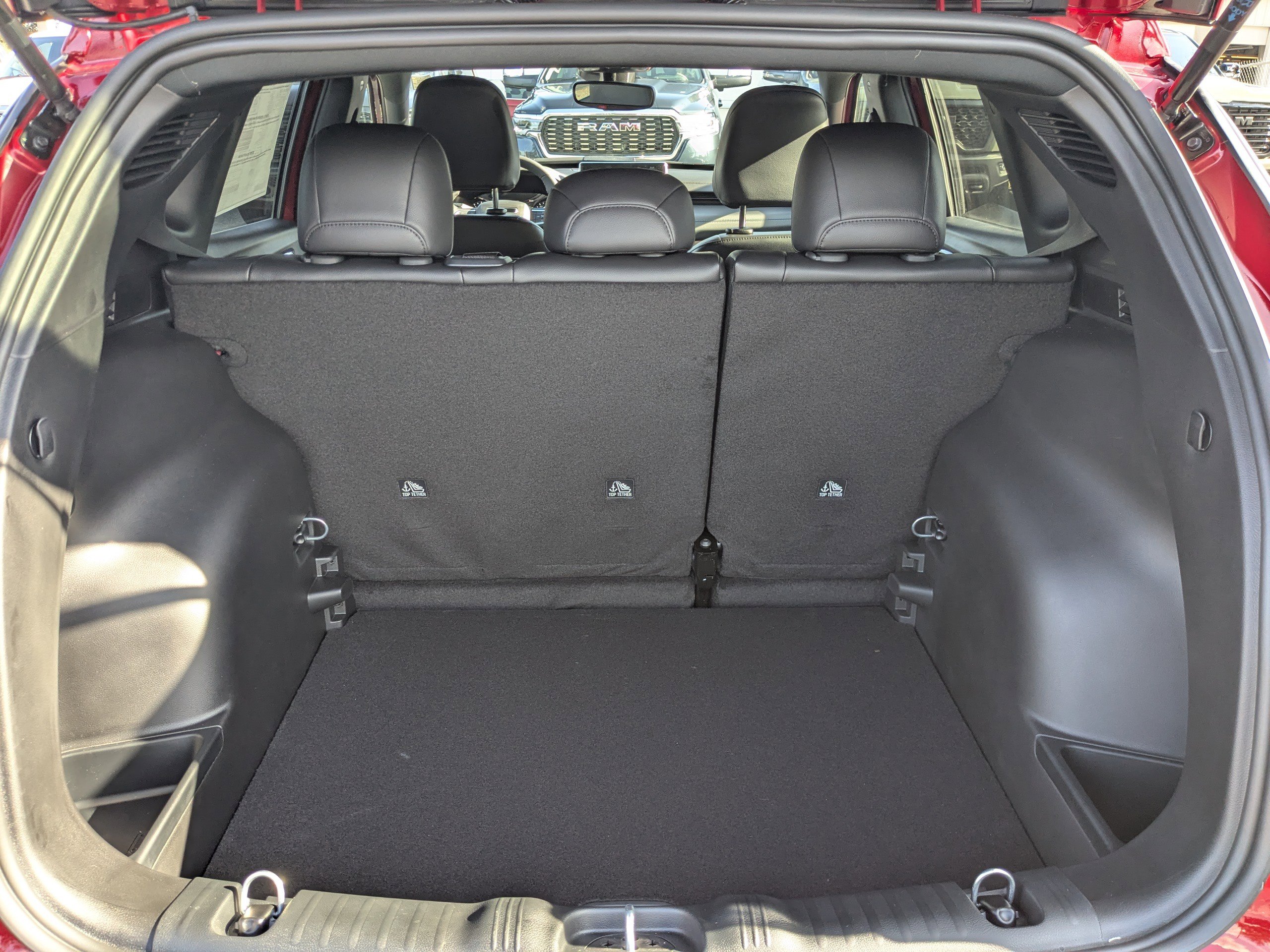 New 2026 Jeep Compass Latitude image 12