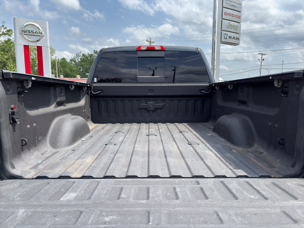 Used 2018 Chevrolet Silverado 2500 High Country w/ Duramax Plus Package AWD/4WD image 22