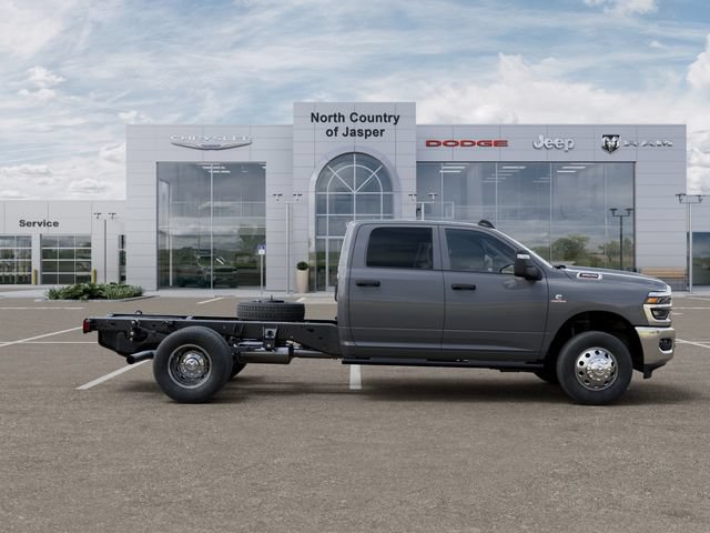 New 2026 RAM 3500 Tradesman w/ Safety Group AWD/4WD image 28