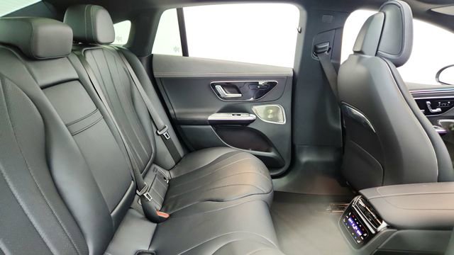 Used 2024 Mercedes-Benz EQE 350+ 4MATIC Sedan image 25