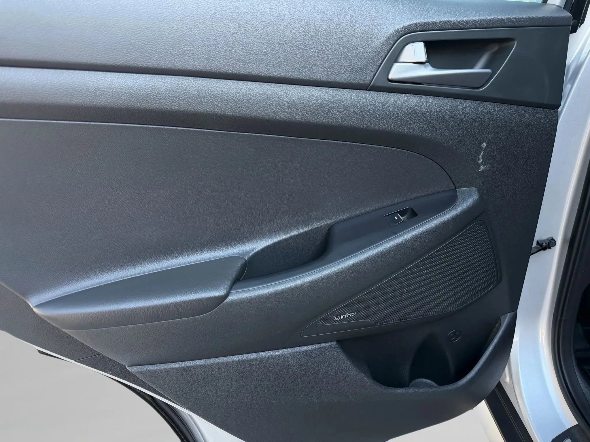 Used 2017 Hyundai Tucson Limited image 16