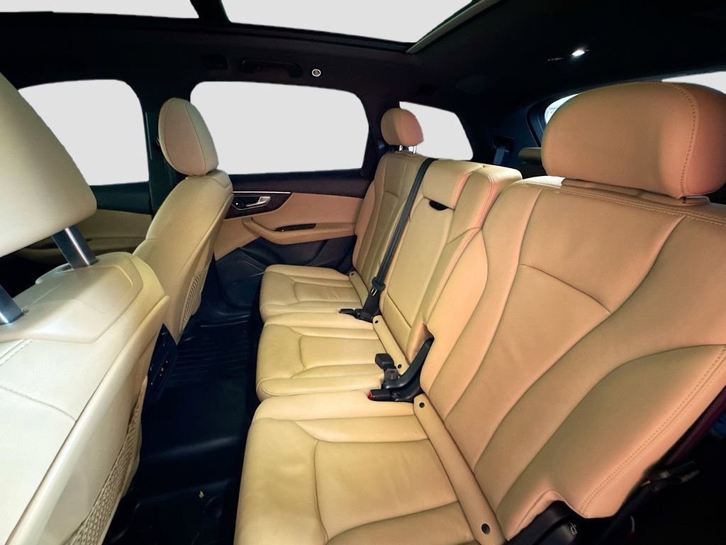 Used 2020 Audi Q7 3.0T Premium Plus w/ Premium Plus Package image 28