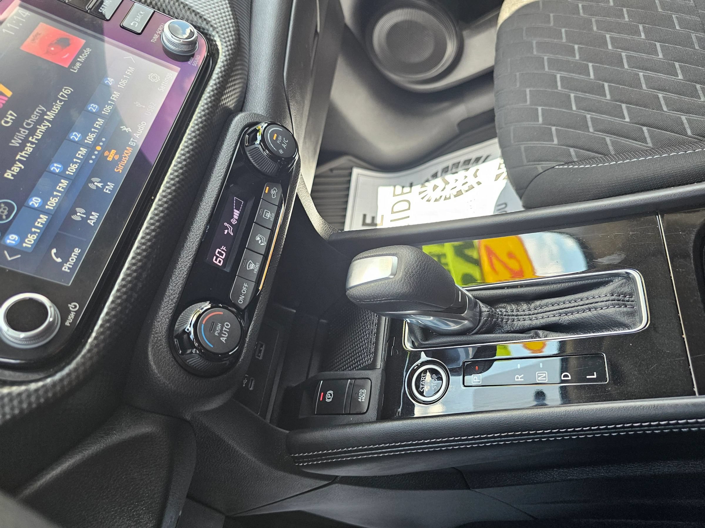Used 2022 Nissan Kicks SV FWD image 23