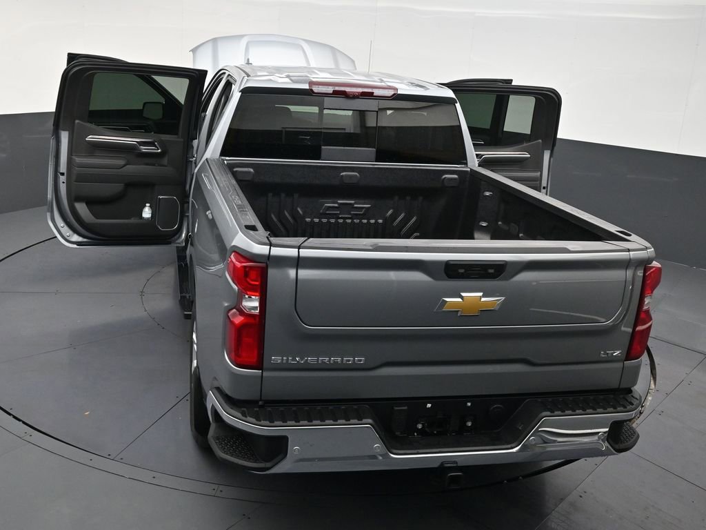 Used 2025 Chevrolet Silverado 1500 LTZ w/ Technology Package image 33