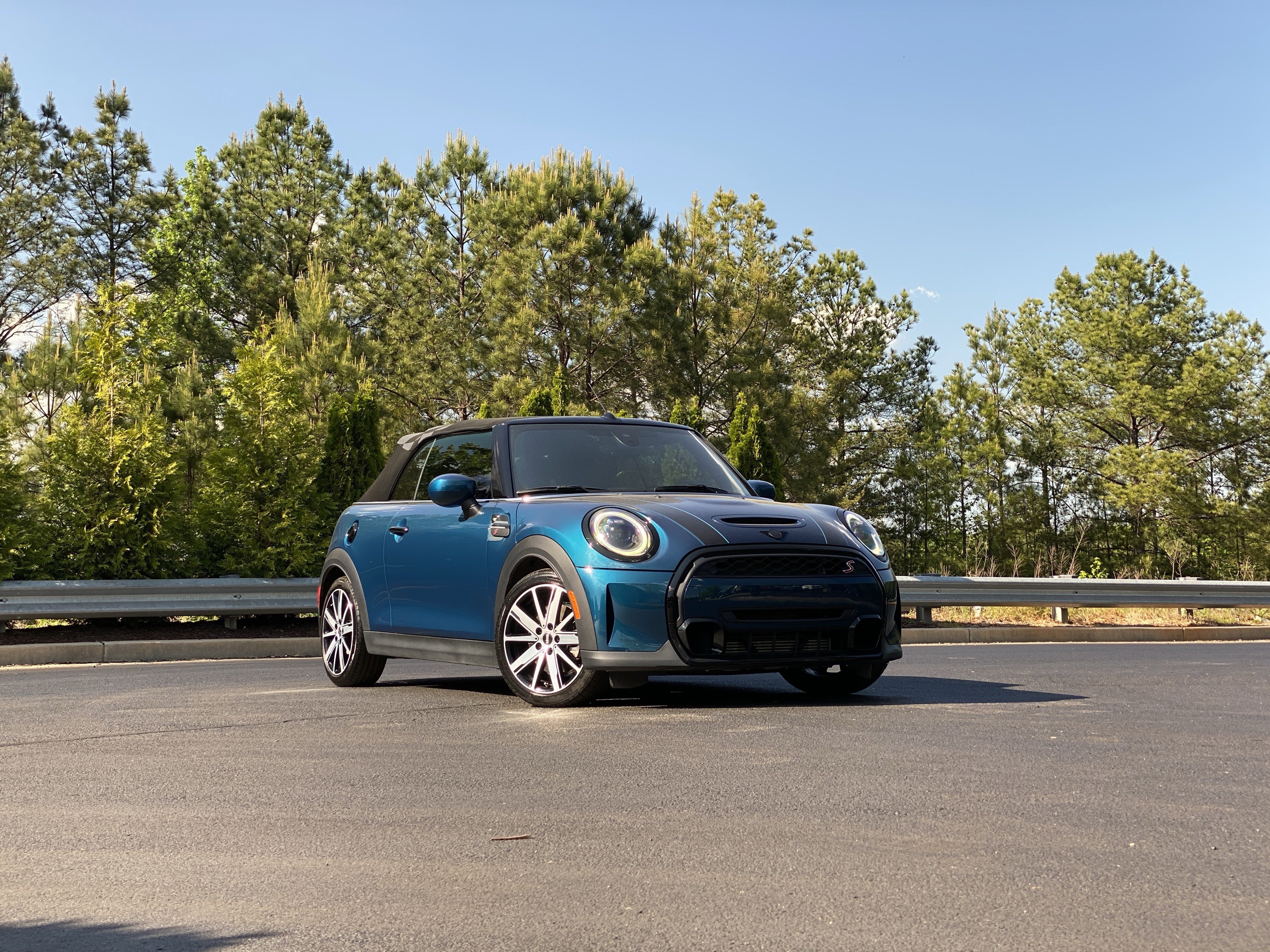 Used 2022 MINI Cooper S w/ Sidewalk Package image 28