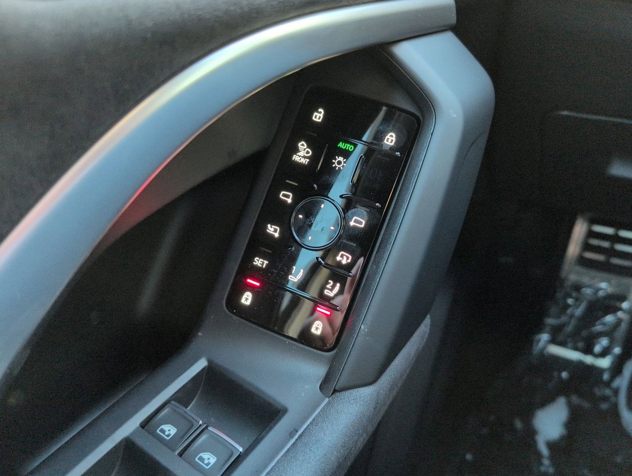 New 2025 Audi SQ5 Premium Plus image 14