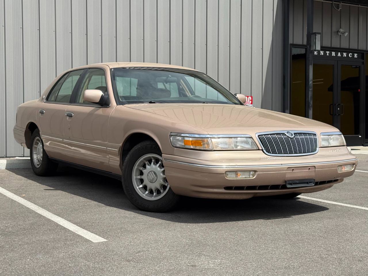 Used 1996 Mercury Grand Marquis LS RWD image 3