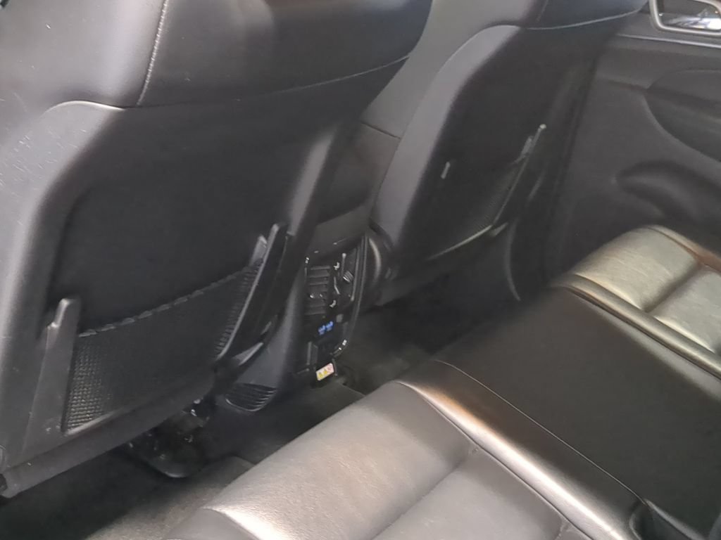 Used 2021 Jeep Grand Cherokee Limited AWD/4WD image 22