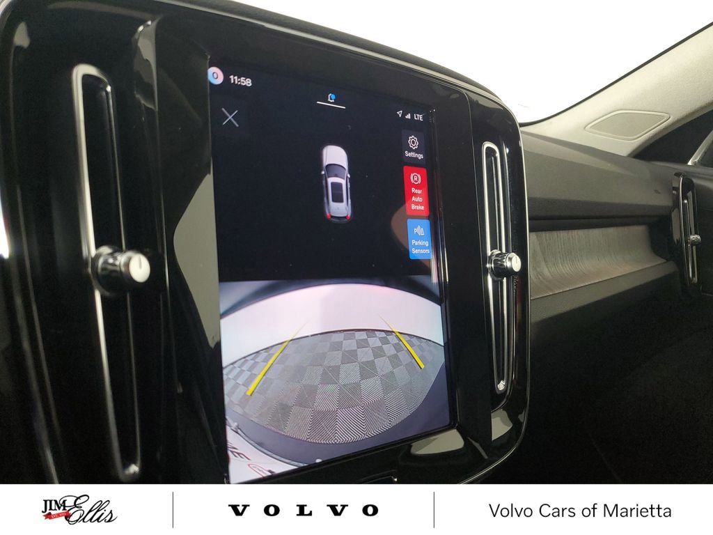 Used 2026 Volvo XC40 B5 Core w/ Climate Package image 30