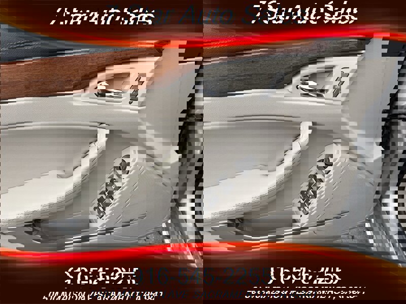 Used 2010 Cadillac CTS Luxury image 7