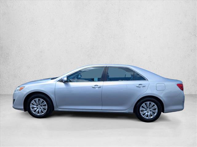 Used 2014 Toyota Camry LE FWD image 9