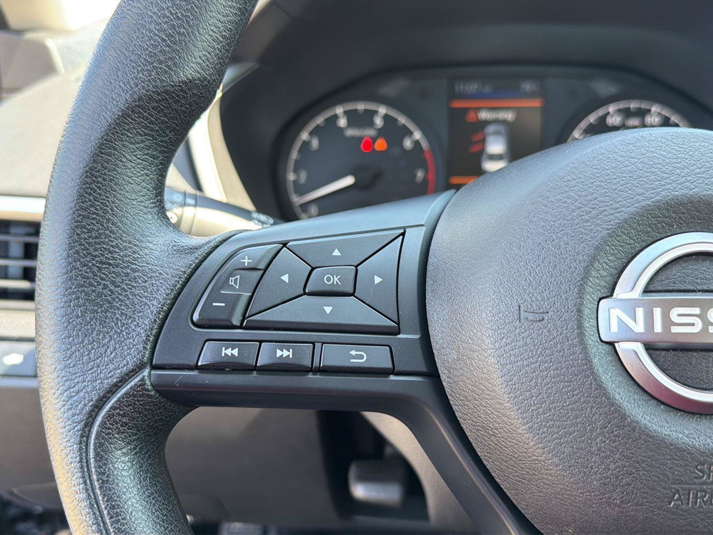 Used 2024 Nissan Altima 2.5 S FWD image 21