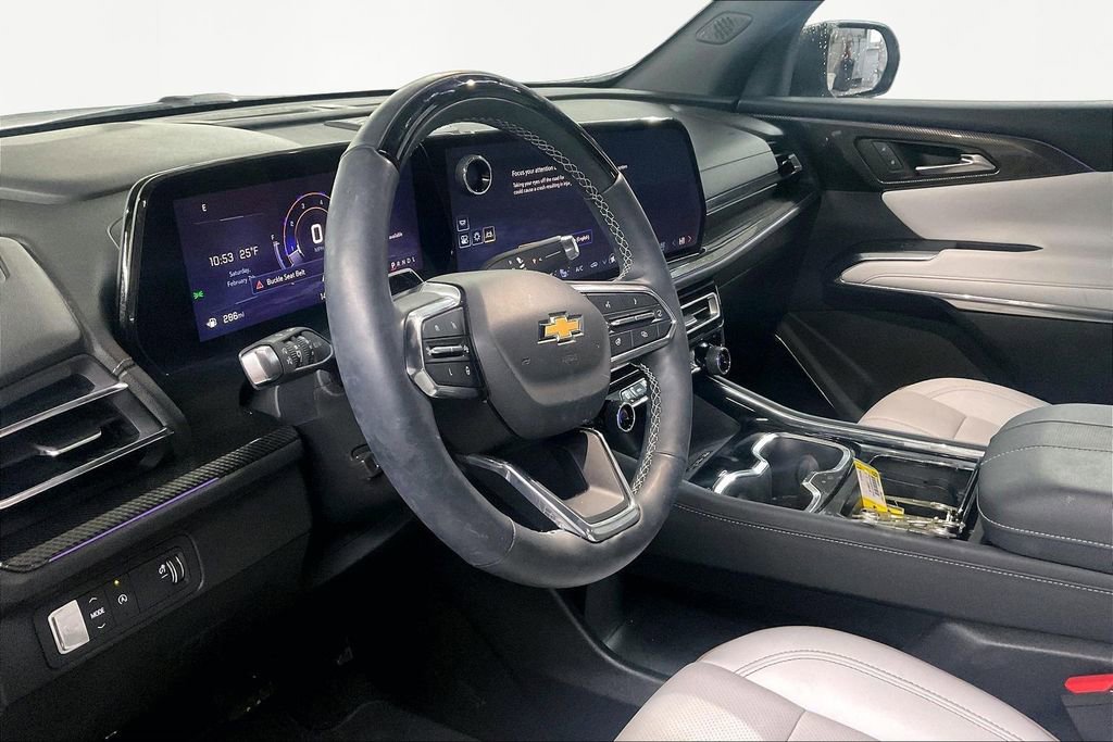 Used 2024 Chevrolet Traverse RS image 20