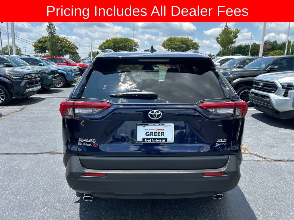 Used 2025 Toyota RAV4 XLE AWD/4WD image 16