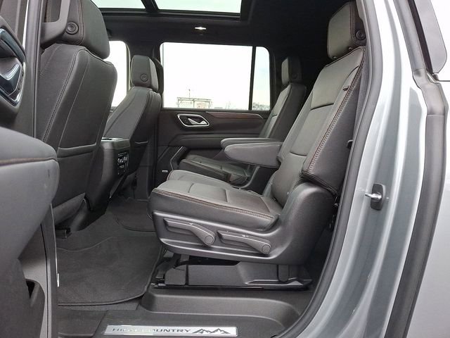Certified 2024 Chevrolet Suburban High Country AWD/4WD image 13