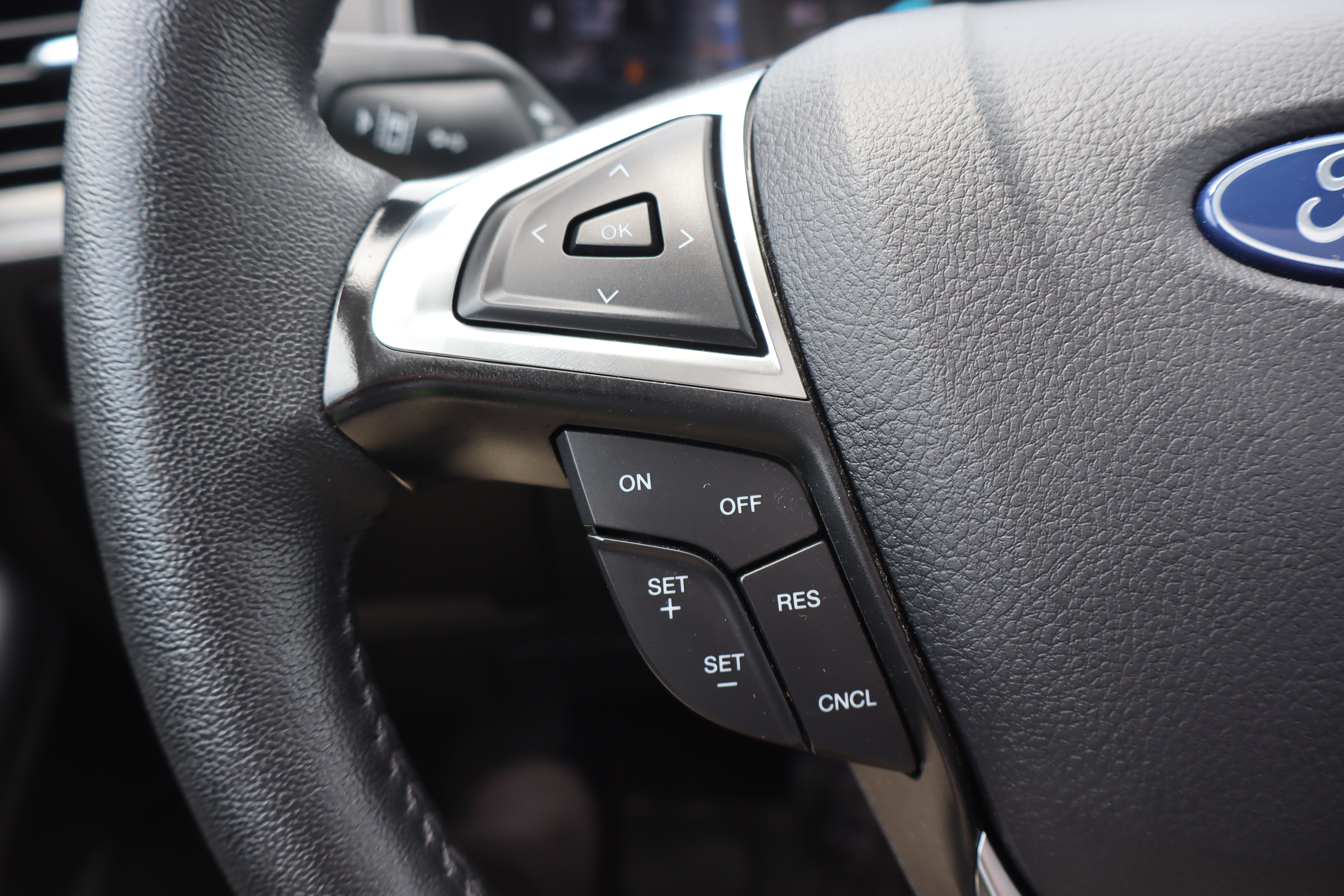 Used 2024 Ford Edge SEL w/ Convenience Package AWD/4WD image 15