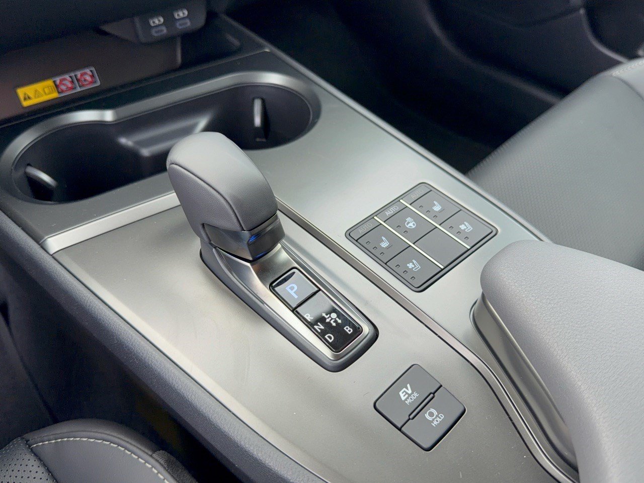 New 2026 Lexus UX 300h FWD w/ Accessory Package (Z2) image 21