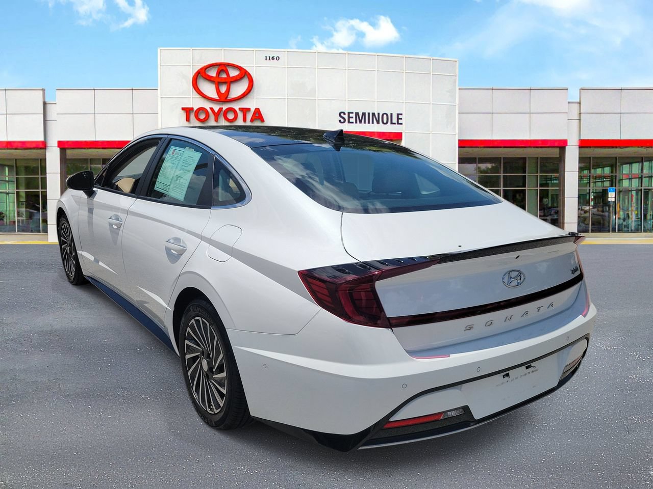 Used 2022 Hyundai Sonata Limited FWD image 4
