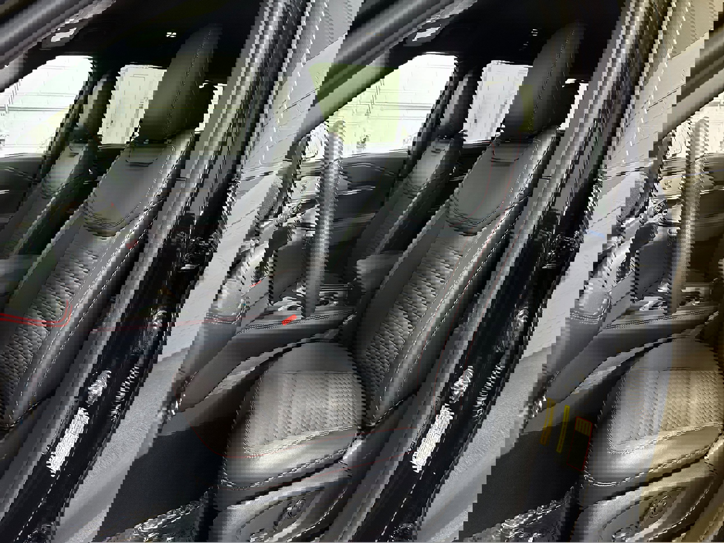 Certified 2025 Ford Explorer ST-Line image 8