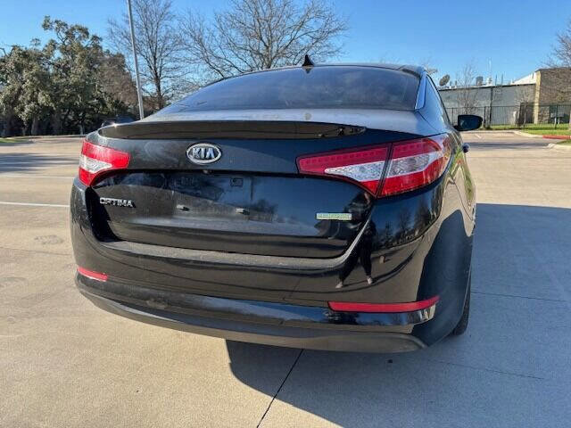 Used 2011 Kia Optima EX FWD image 13