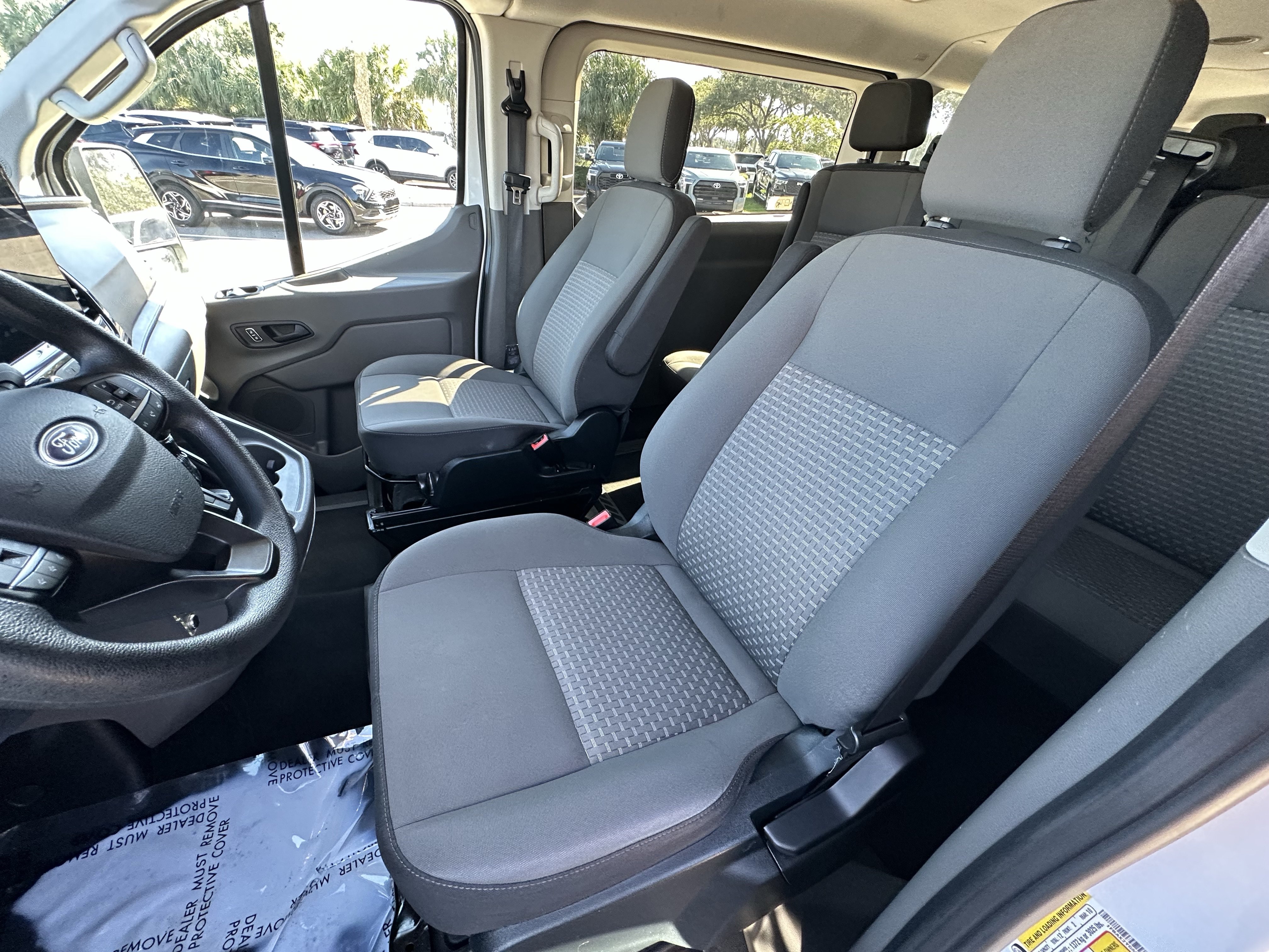 Used 2023 Ford Transit 350 XLT RWD image 21