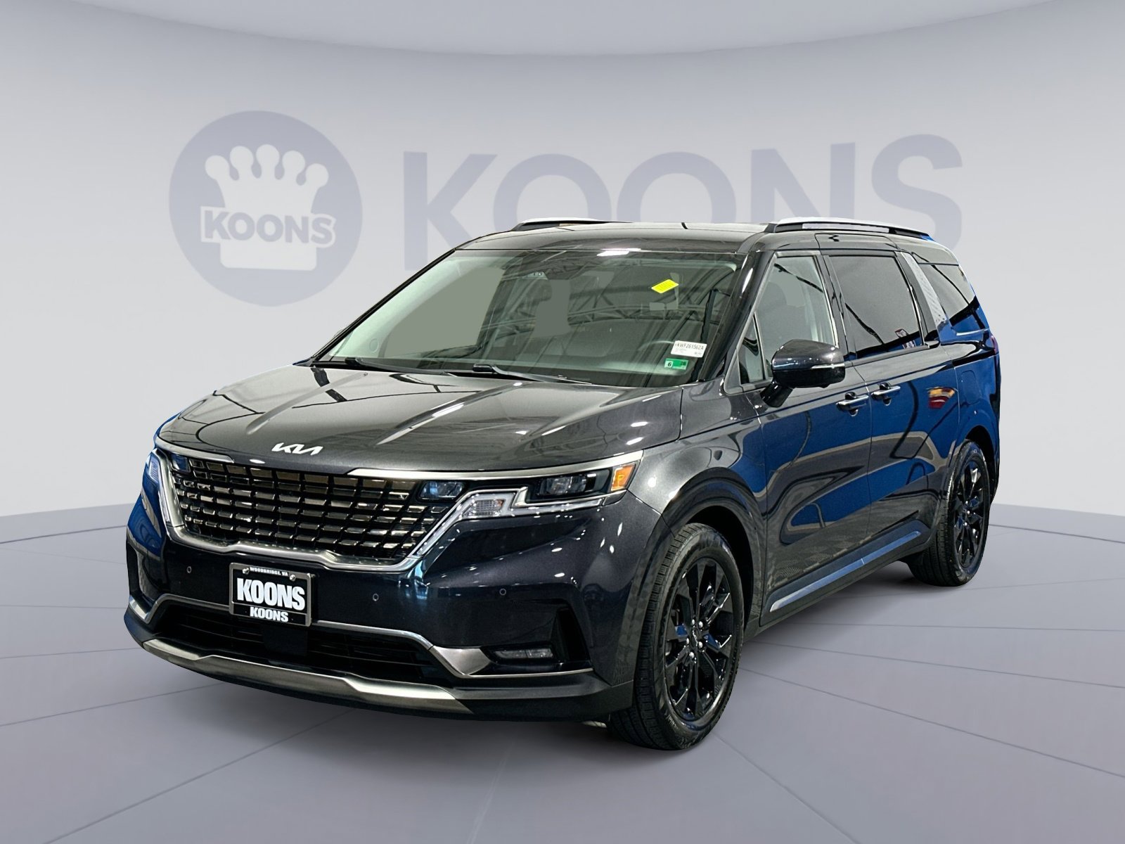 Used 2023 Kia Carnival SX