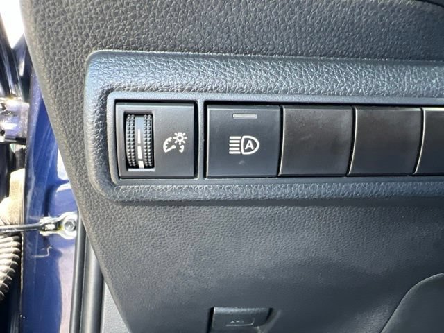 Used 2023 Toyota Corolla LE FWD image 10