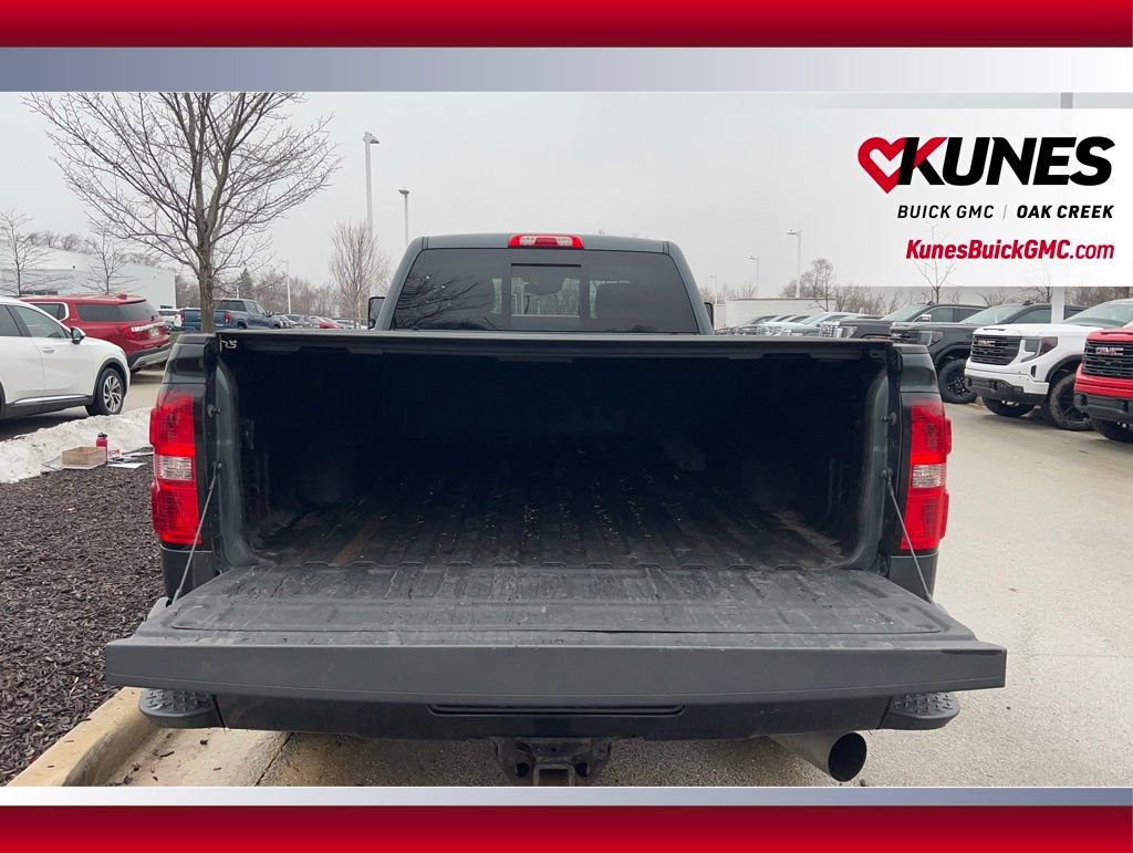 Used 2017 GMC Sierra 3500 Denali image 5
