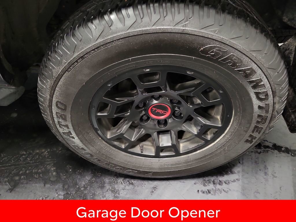 Used 2022 Toyota 4Runner TRD Off-Road Premium image 10