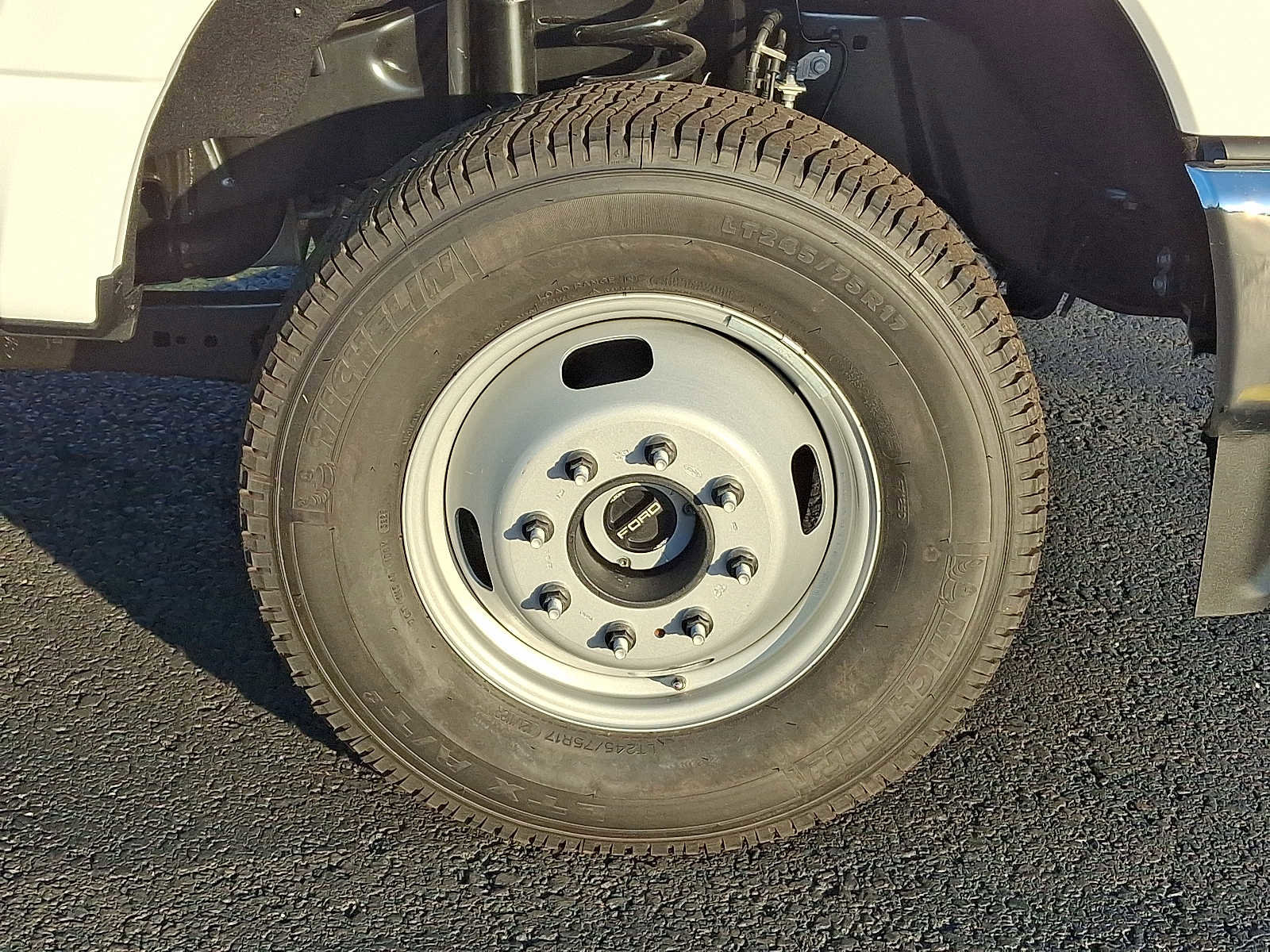 New 2026 Ford F350 XL w/ XL Chrome Package image 7