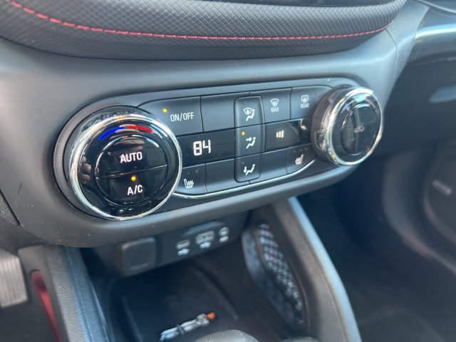 Used 2021 Chevrolet TrailBlazer RS w/ Technology Package image 12
