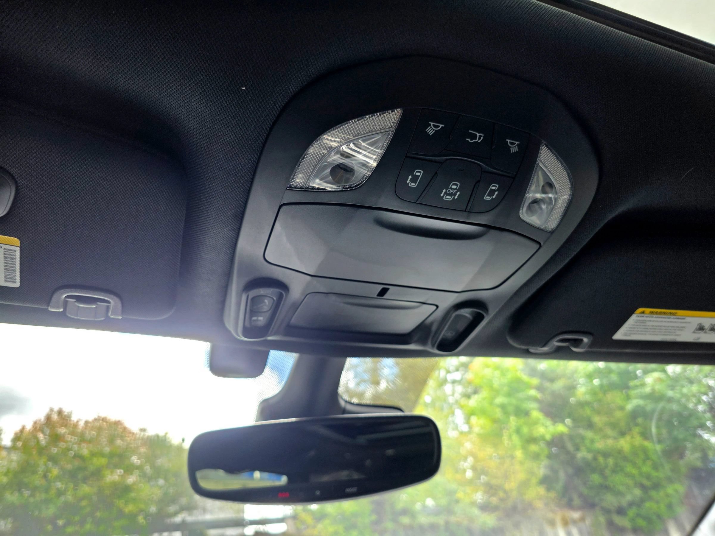 Used 2022 Chrysler Pacifica Limited w/ S Appearance Package FWD image 49