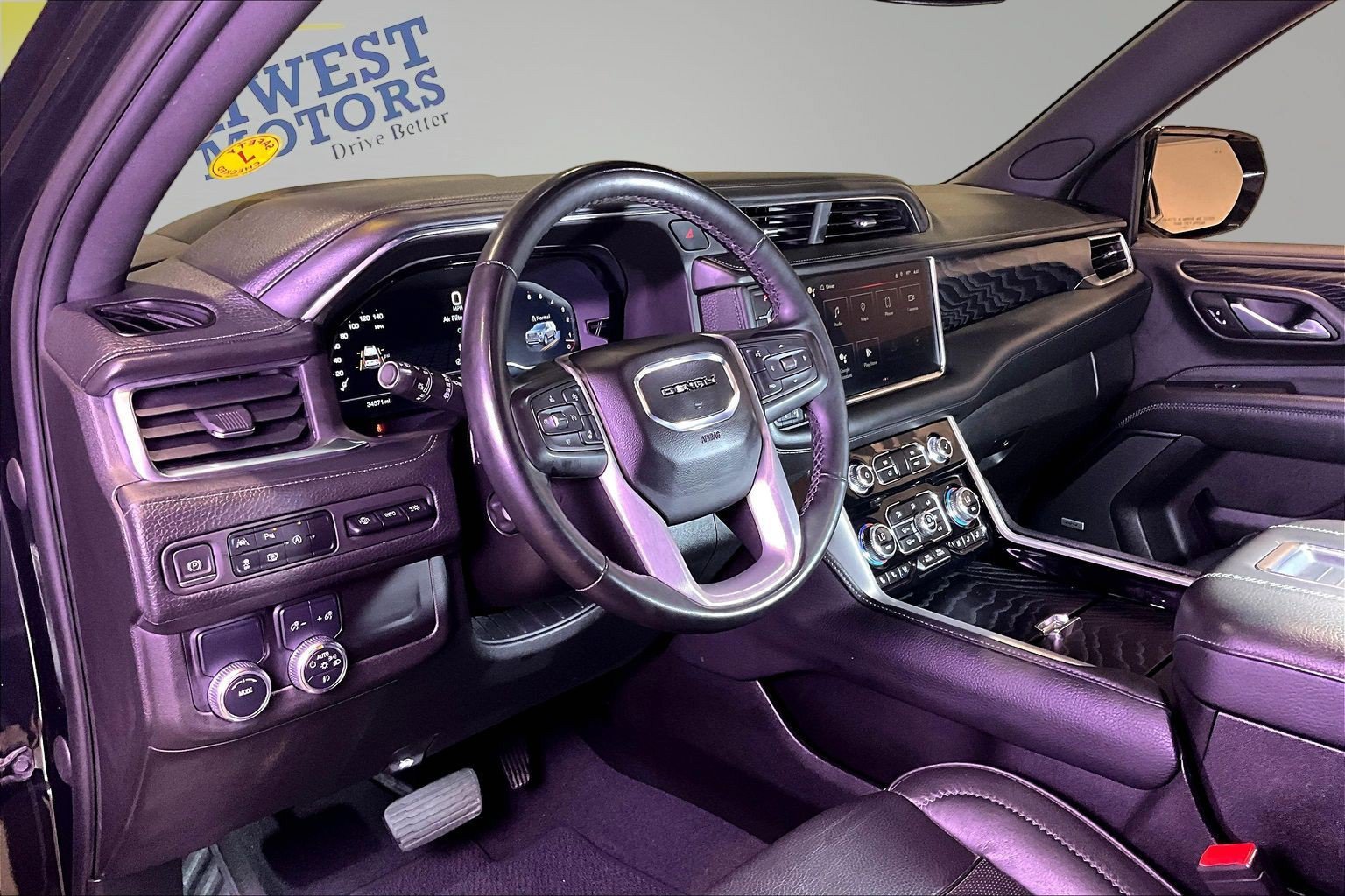 Used 2023 GMC Yukon XL Denali RWD image 17