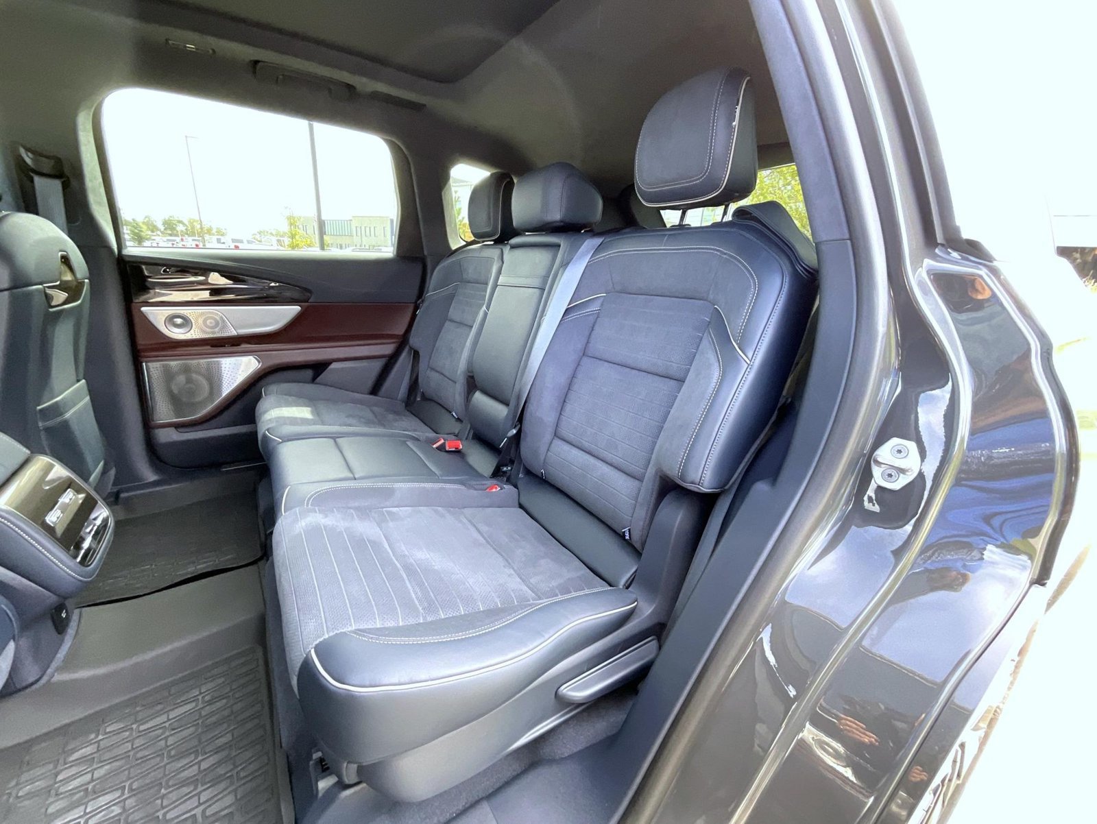 Certified 2026 Lincoln Nautilus Black Label w/ Jet Appearance Package AWD/4WD image 24