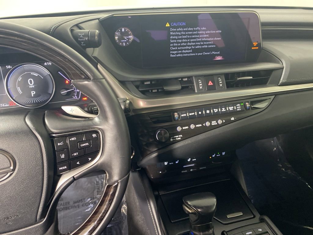 Used 2020 Lexus ES 300h w/ Premium Package image 15