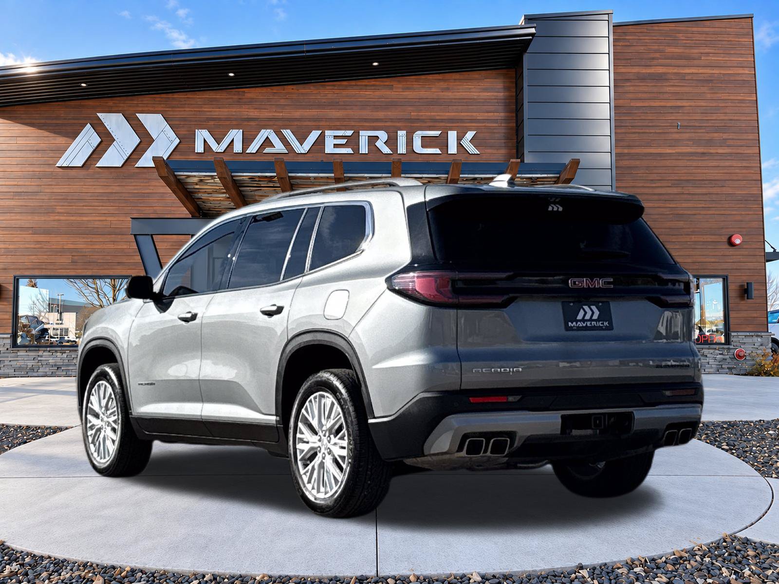 Used 2024 GMC Acadia Elevation w/ Luxury Package FWD image 9
